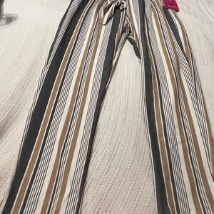 #1685. Mia Rose by Block Gray/Tan/White Striped Pull-On Pants. Size M NWT